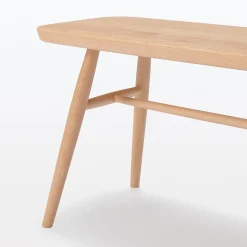 Outlet Muji Banc en hêtre massif à pieds arrondis