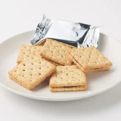 Sale Muji Biscuit sandwich à la crème au chocolat