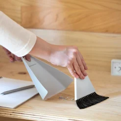 Sale Muji Ensemble pelle + balayette à main