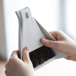 Sale Muji Ensemble pelle + balayette à main