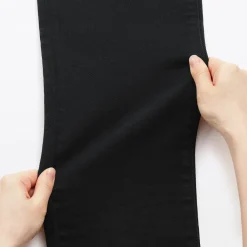 Outlet Muji Jean slim en denim extensible pour homme ‐ Noir