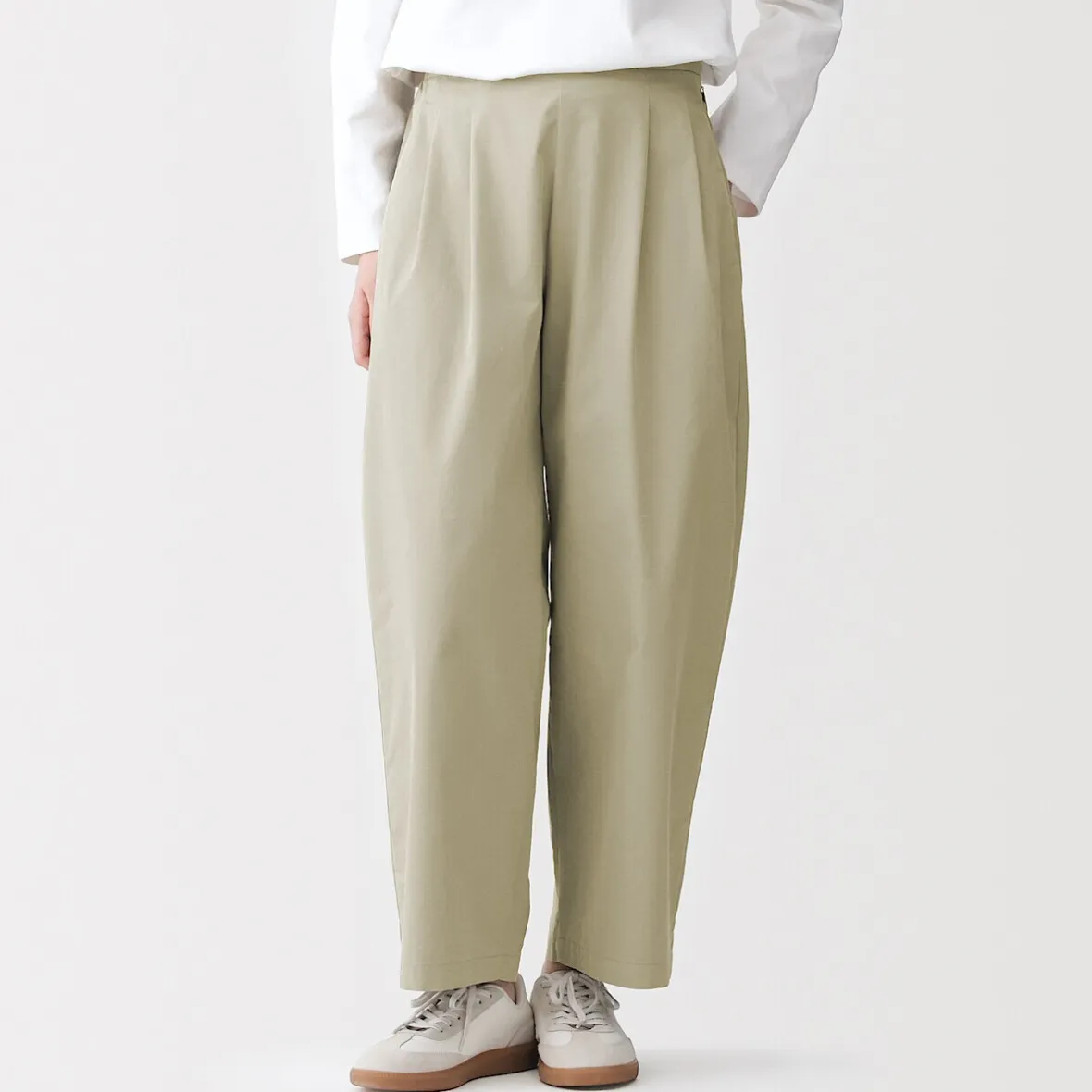 Online Muji Pantalon fuselé à jambes larges en sergé de coton mélangé pour femme