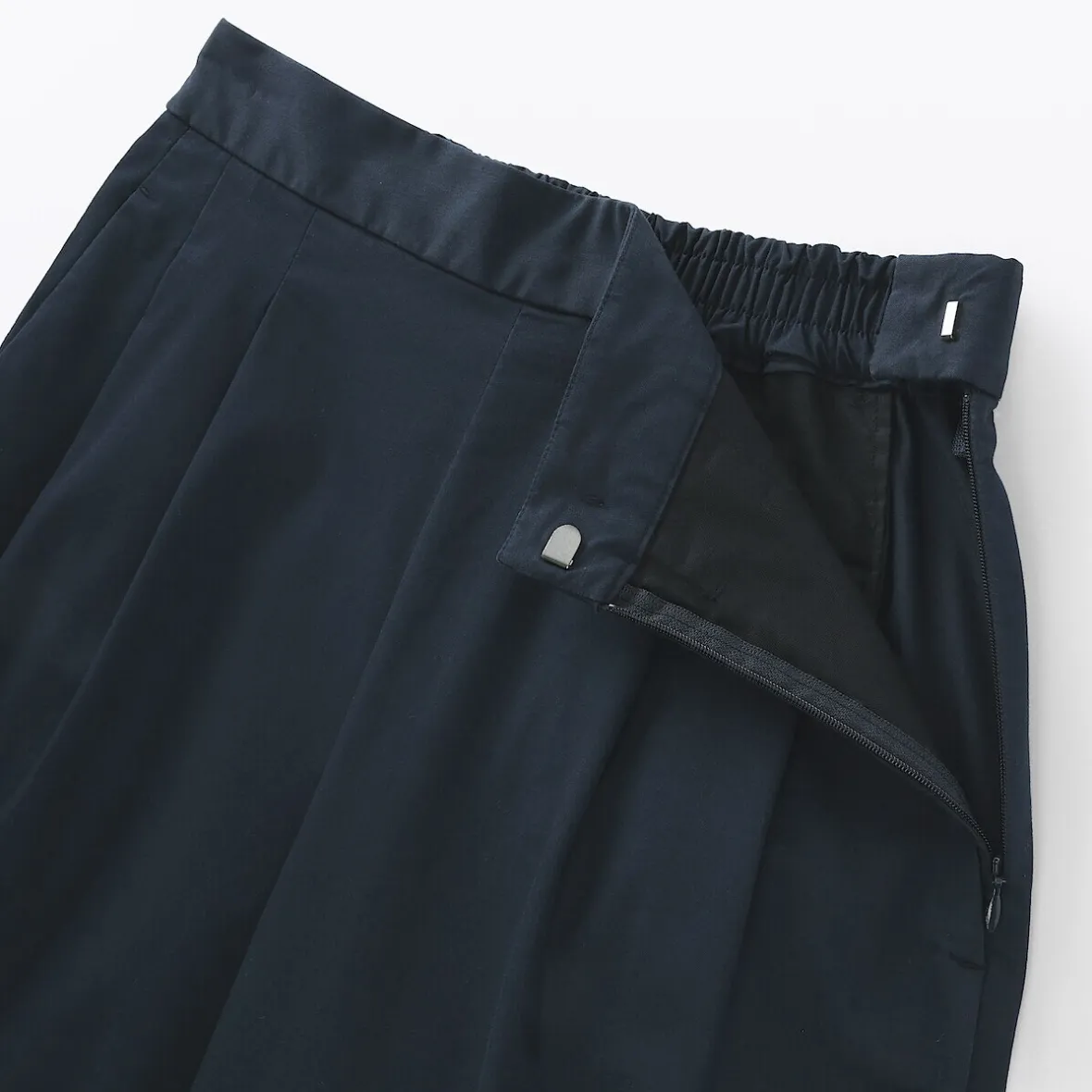 Online Muji Pantalon fuselé à jambes larges en sergé de coton mélangé pour femme