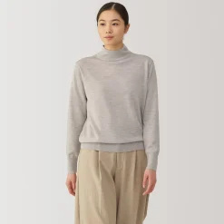 New Muji Pull col montant en laine à fine maille femme