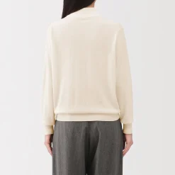 New Muji Pull col montant en laine à fine maille femme