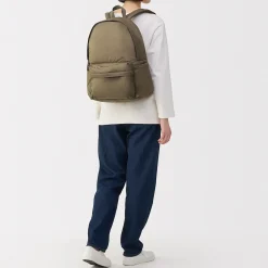 Discount Muji Sac à dos rembourré et déperlant en nylon recyclé