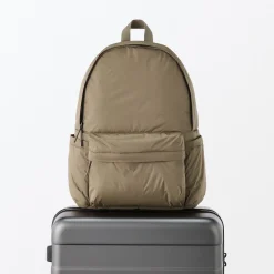 Discount Muji Sac à dos rembourré et déperlant en nylon recyclé