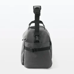 Online Muji Sac Boston pliable et déperlant en polyester recyclé