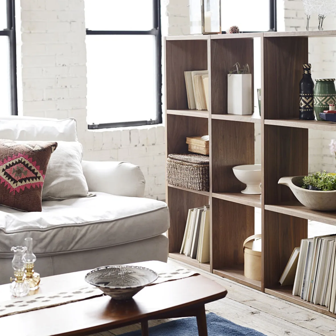 Outlet Muji Étagère étroite en noyer ‐ 3 niveaux (Dont Eco‐part. 1,80 €)