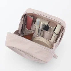 Discount Muji Trousse de maquillage à poser en nylon texturé