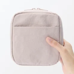 Discount Muji Trousse de maquillage à poser en nylon texturé