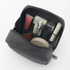 Discount Muji Trousse de maquillage à poser en nylon texturé