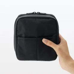 Outlet Muji Trousse de maquillage en nylon autoportante