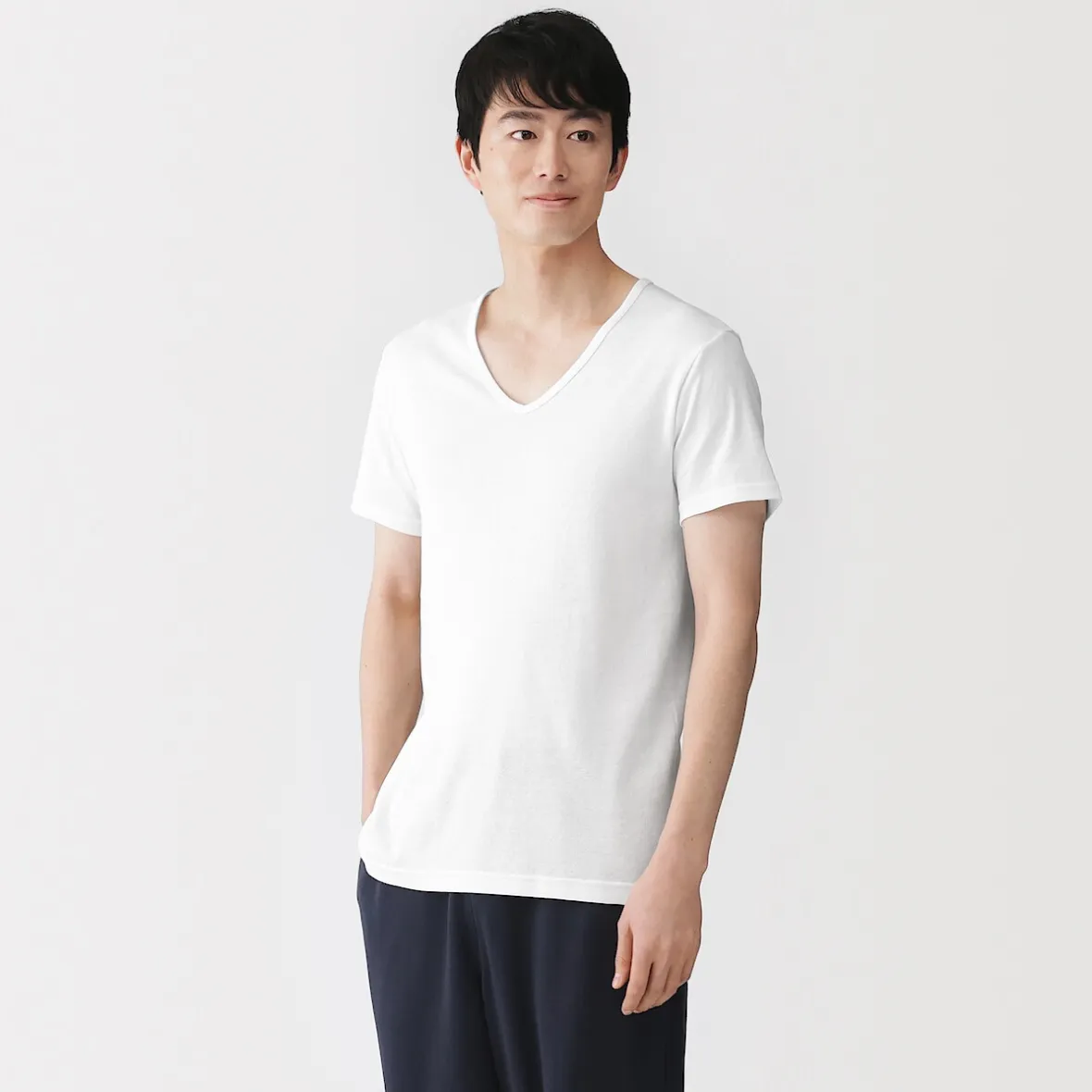 Online Muji T‐shirt à col V en coton respirant pour homme