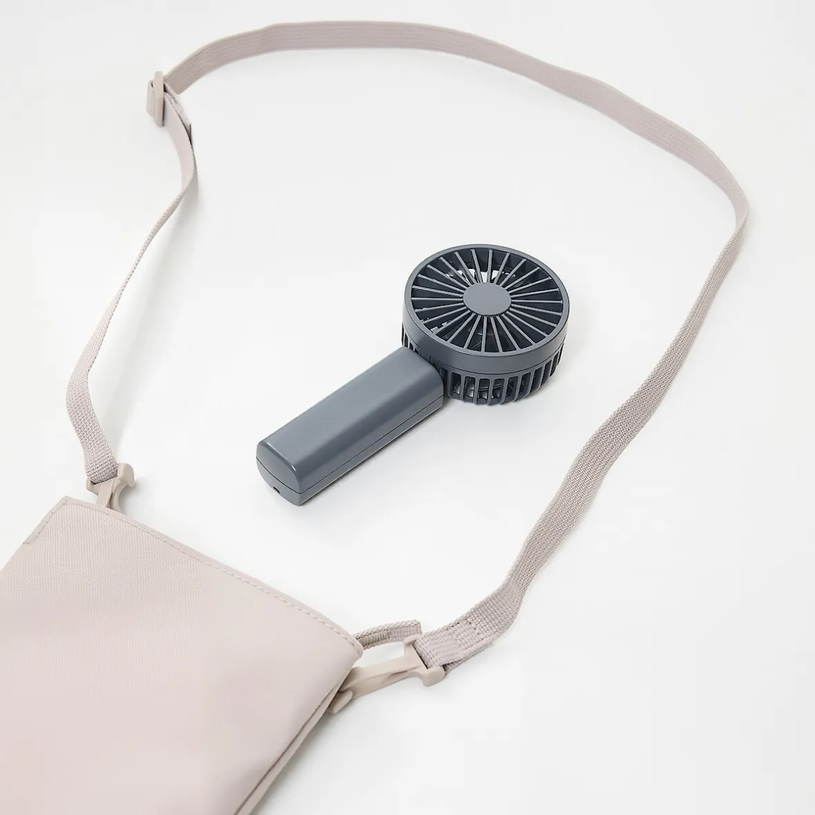 Sale Muji Ventilateur portatif rechargeable - Gris